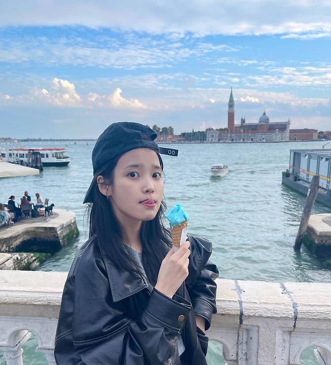 아이유 인스타그램 캡처.