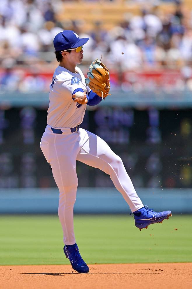 ▲ 7일(한국시간) 휴스턴 애스트로스와 경기에 6번 타자 2루수로 선발 출전해 안타성 타구 2개를 지워 낸 김혜성. ⓒ연합뉴스