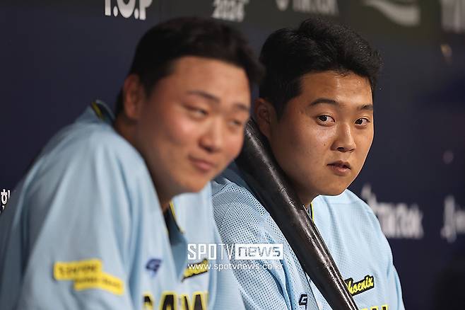 ▲ 올 시즌 퓨처스리그를 지배하고 있는 한동희와 이재원 ⓒ곽혜미 기자