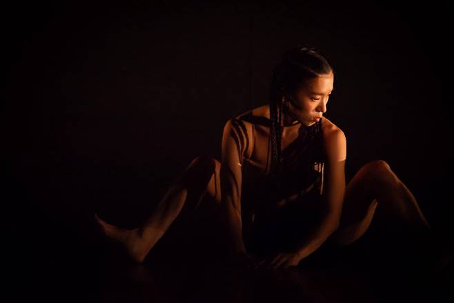 ‘2025 모노탄츠 서울’ 하지혜 안무가의 공연 장면.(사진=코리아댄스어브로드)