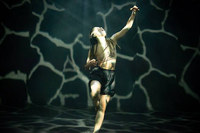 ‘2025 모노탄츠 서울’ 하지혜 안무가의 공연 장면.(사진=코리아댄스어브로드)