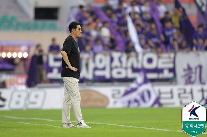유병훈 안양 감독(한국프로축구연맹 제공)