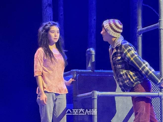 재연으로 돌아온 연극 ‘렛미인’에 (왼쪽부터) ‘일리아’ 역 백승연과 ‘오스카’ 역 천우진이 새롭게 합류했다. 사진 | 표권향 기자 gioia@sportsseoul.com