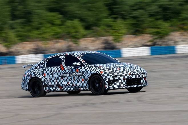 현대차 N 브랜드의 두 번째 양산형 고성능 전기차 '아이오닉 6 N' 프로토타입. 현대차 제공