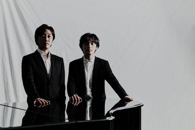 피아니스트 손민수(왼쪽)와 임윤찬. ⓒShin-joong Kim/MOC