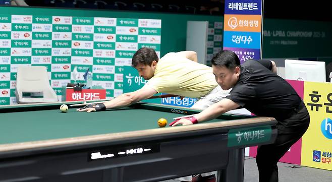 결승전에 앞서 뱅킹을 하고 있는 모습. PBA 제공