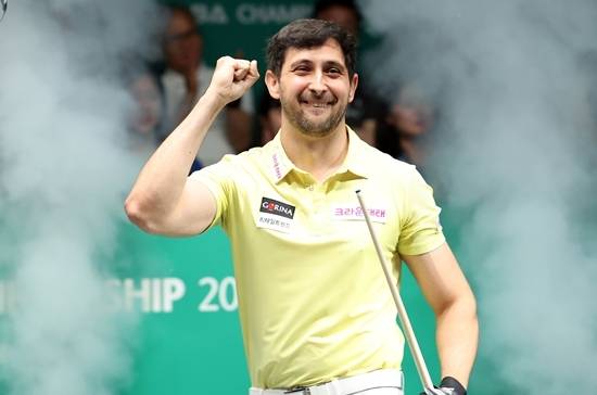 마르티네스가 7일 밤 열린 2526 하나카드PBA챔피언십 결승에서 조재호를 세트스코어 4:2로 물리치고 우승했다. 이로써 마르티네스는 대회 2연패 달성과 함께 개인 통산 우승횟수를 8회로 늘렸다. (사진=PBA)