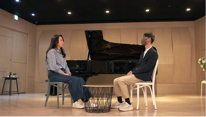 '맨투맨 처치 2'는 모두 12차례에 걸쳐 진행한다.매주 수요일 오전 10시 20분 CBS TV를 통해 볼 수 있다,.