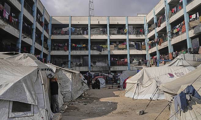 가자지구에 거주하는&nbsp;팔레스타인인들의 모습. AP연합뉴스