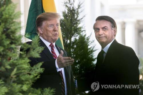 집권 1기 때인 2019년 보우소나루 만난 트럼프 [EPA 연합뉴스 자료사진 재판매 및 DB금지]