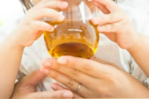 보리차는 물을 충분히 끓여서 안전하고 식이섬유, 비타민, 무기질 등 보리의 영양소가 살아 있다. [사진=게티이미지뱅크]