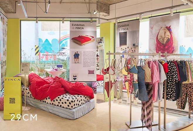 29CM는 라이프스타일 편집숍 '이구홈 성수'에서 홈패브릭 브랜드 핀카(FINCA)의 오프라인 팝업 전시를 개최한다.(29CM제공)