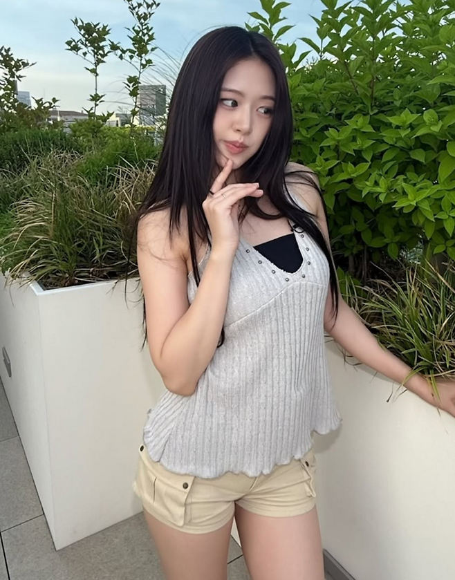 사진 | 안유진 SNS