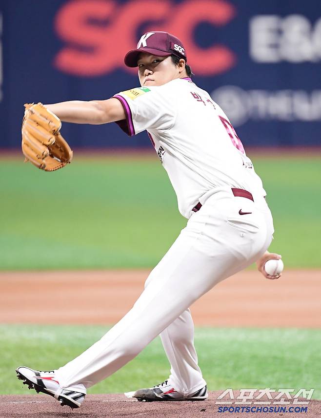 19일 서울 고척돔에서 열린 키움과 SSG 경기. 선발 투구하고 있는 키움 박주성. 고척=송정헌 기자songs@sportschosun.com/2025.06.19/