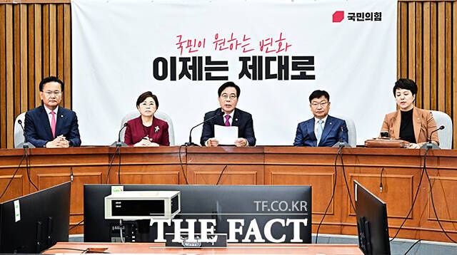 국민의힘 차기 당권주자들이 하나둘씩 출마를 공식 선언하면서 당권 레이스가 본격화하고 있다. 이번 전당대회는 구주류와 비주류 간 대결 구도가 될 전망이다. /배정한 기자