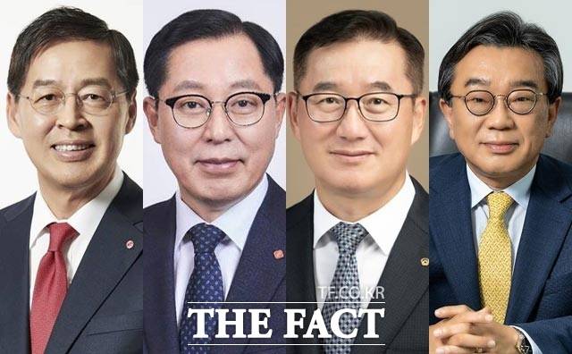 국내 석유화학업계 최고경영자(CEO)들이 지속가능경영보고서에서 한목소리로 장기 불황에 따른 '불확실성'을 최대 난제로 제시했다. (사진 왼쪽부터) 신학철 LG화학 부회장, 이영준 롯데케미칼 대표이사, 남정운 한화솔루션 대표이사, 백종훈 금호석유화학 대표이사. /각사 제공