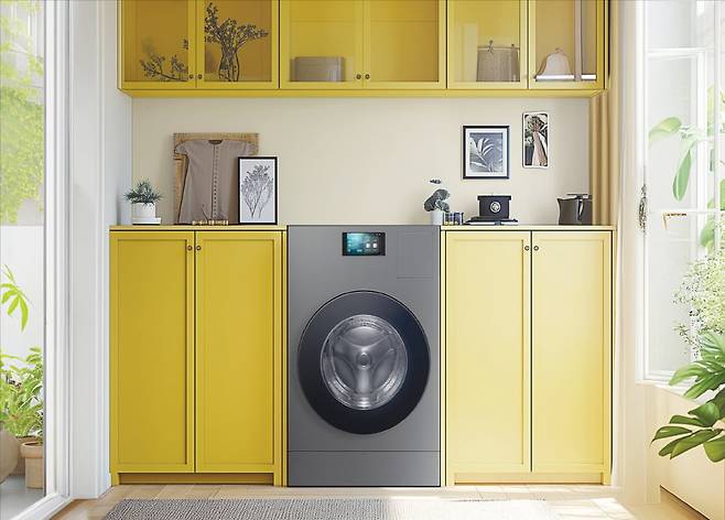 삼성전자의 2025년형 올인원 세탁건조기 비스포크 AI 콤보.   삼성전자 제공