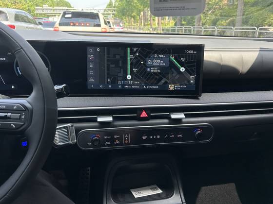 The center console got way cleaner and simpler. [SARAH CHEA]