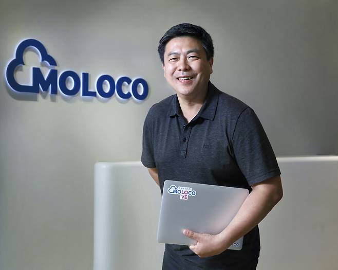 Moloco CEO and co-founder Ahn Ikjin poses for a photo after an interview with the Korea JoongAng Daily at Moloco Korea's office in Gangnam District, southern Seoul, in June. [PARK SANG-MOON]