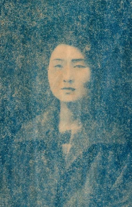 ‘애인의 선물’의 첫 장에 수록된 김명순의 사진.  핀드 제공