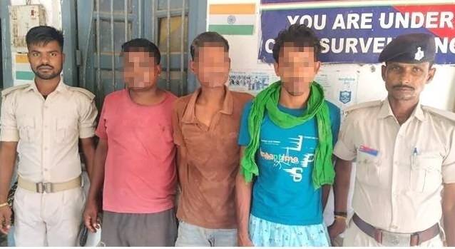 일가족 5명을 살해해 체포된 용의자 3명.  Bihar Police 제공