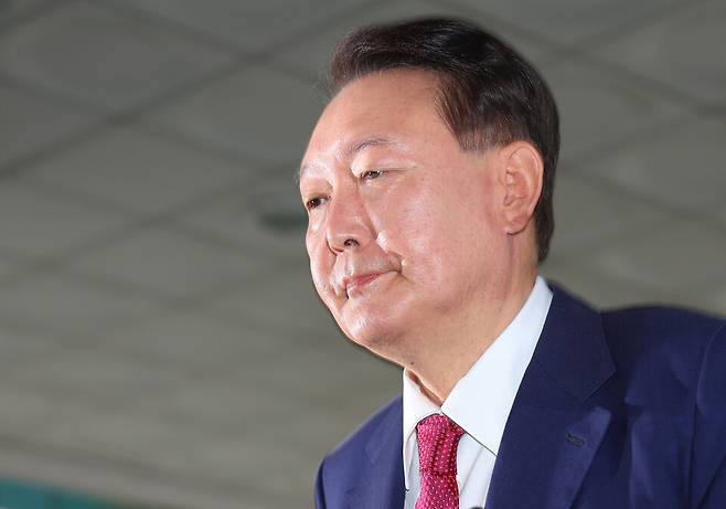 윤석열&nbsp;전 대통령이 7월5일 조은석 내란 특별검사팀의&nbsp;2차 조사를 받기 위해 서울 서초구 서울고등검찰청에 출석하고 있다. ⓒ연합뉴스