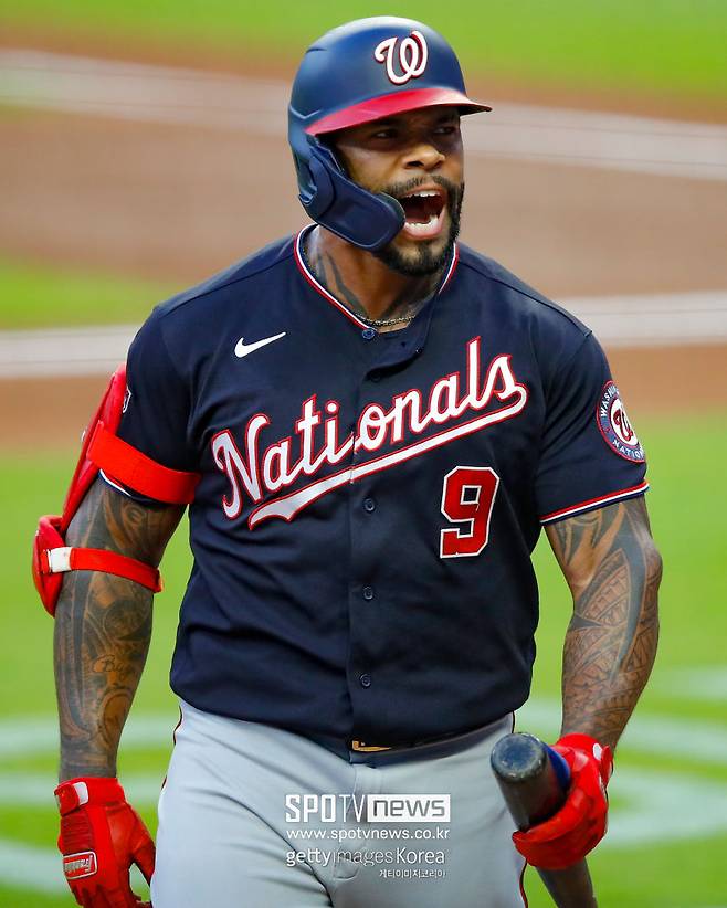 ▲ 에릭 테임즈는 메이저리그 복귀 시즌에 절정의 활약을 펼쳤으나 남은 2년 동안은 확실한 모습을 보여주지 못한 채 결국 FA 대박에 실패했다