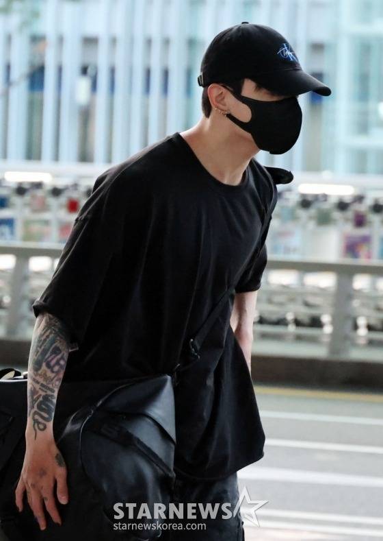 7일 출국하는 정국/인천국제공항=임성균 기자