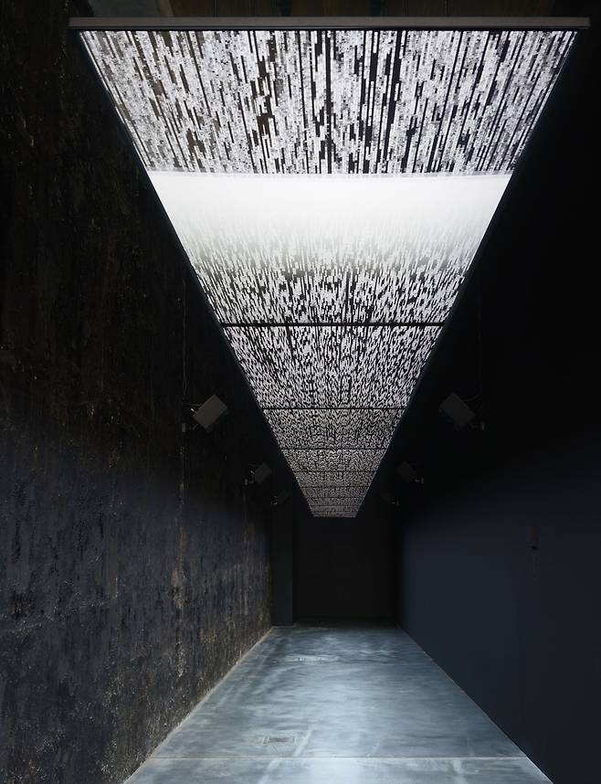 료지 이케다 'data.flux [n˚2] (2025)' [국립아시아문화전당 제공. 재판매 및 DB 금지]