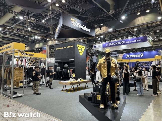 코오롱인더스트리 FnC부문의 워크웨어 볼디스트는 오는 10일까지 일산 킨텍스에서 열리는 국내 최대 산업안전 분야 박람회 '2025 스마트안전보건박람회(국제안전보건전시회)'에 참가한다. / 사진=정혜인 기자 hij@