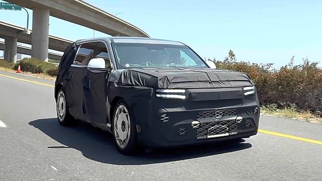 사진 : 제네시스 GV90 테스트카 (출처=KindelAuto)