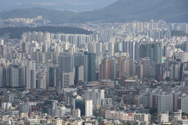 남산에서 바라본 시내 아파트 단지. 2024.10.23  사진=연합뉴스