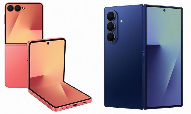 The Galaxy Z Flip7 (left) and Galaxy Z Fold7 (Samsung Electronics)