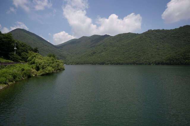 대구 수성구와 가창면에 용수를 공급하는 가창댐.