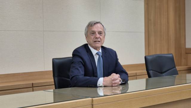 캐나다 최초 우주비행사인 로버트 브렌트 서스크 전 캐나다우주국(CSA) 심우주의료자문위원장이 10일 ‘제3회 세계한인과학기술인대회’가 열린 서울 강남구 한국과학기술회관에서 서울경제신문과 인터뷰를 하고 있다.