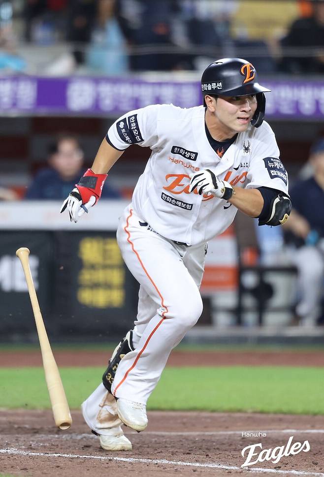 ▲ 치명적인 견제사를 당한 유로결 ⓒ한화이글스