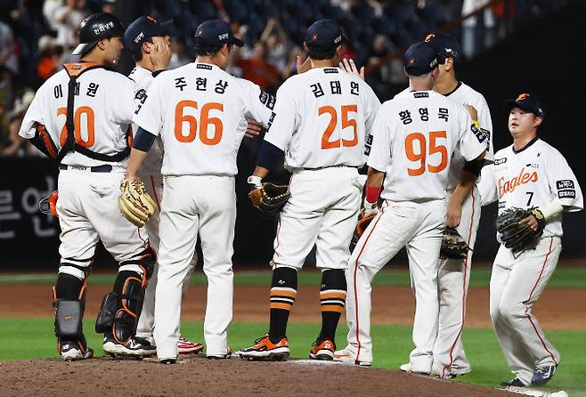 33년 만에 전반기를 1위를 마친 한화이글스. 사진=연합뉴스