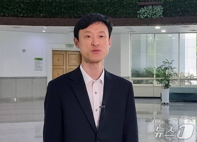 이중호 대전시의원이 11일 기자회견을 열고 민생회복 소비쿠폰을 거부하고 나섰다./뉴스1ⓒ News1 김기태 기자