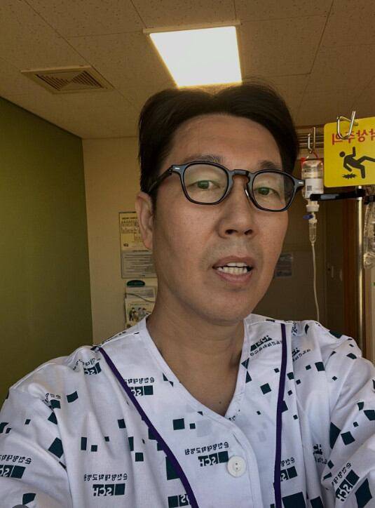 개그맨 김영철이 마비성 장폐쇄로 입원 중이라고 밝혔다./김영철 인스타그램 캡처
