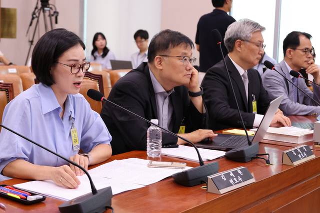 ▲ 9일 국회 법제사법위원회 전체회의에서 열린 검찰개혁 법안 관련 공청회에서 김예원 변호사가 법안에 대한 의견을 진술하고 있다.  연합뉴스