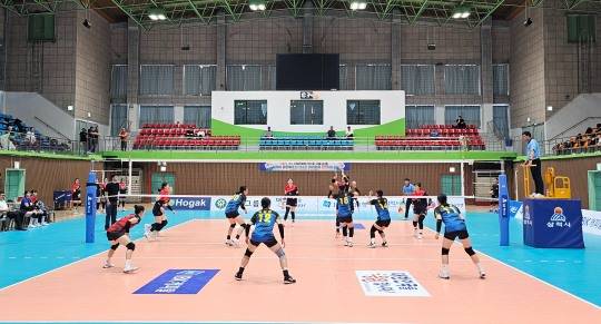 11일 강릉여고-한봄고 경기 [한국중고배구연맹 제공]