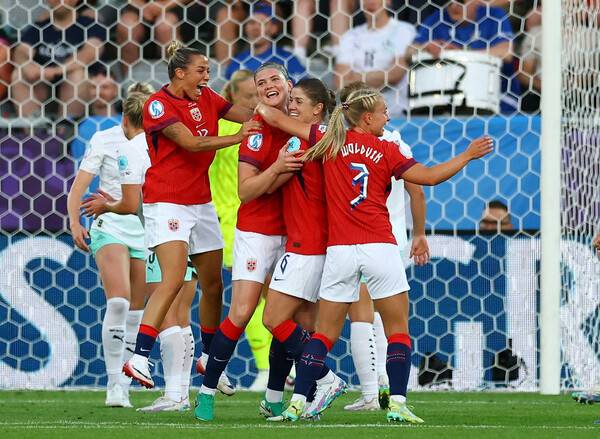 ▲ 노르웨이가 여자 유로 2025 조별리그에서 아이슬란드를 꺾고 3전 전승으로 8강에 올랐다. ⓒ연합뉴스/AFP/AP/REUTERS