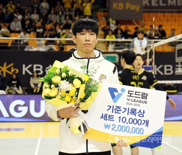 KB손해보험 황택의.