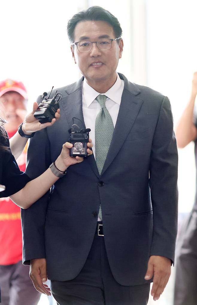 김태효 전 국가안보실 1차장이 지난 11일 서울 서초구 순직 해병 수사 외압 특검팀 사무실에 피의자 조사를 받기 위해 들어서고 있다. /연합뉴스