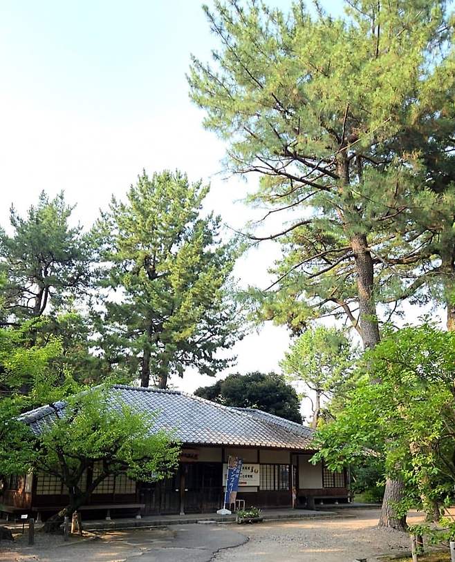 7fed8273b58568ff51ee80e64e82756e8a4ce82a2aabf5c55d2cadea8e69bdafc592