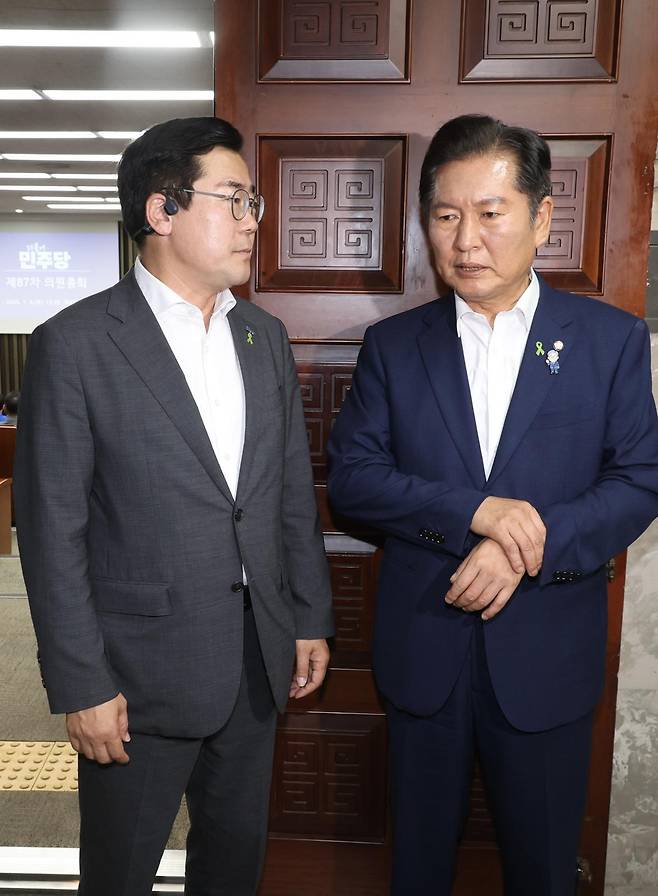 더불어민주당 당대표 출마를 선언한 정청래, 박찬대(왼쪽) 의원.2025.07.03. 뉴시스