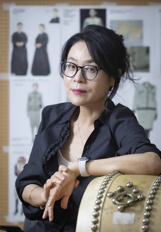 전주세계소리축제와 국립극장이 글로벌 무대를 겨냥한 창극 ‘심청’을 진두지휘하고 있는 요나 김. 김상선 기자