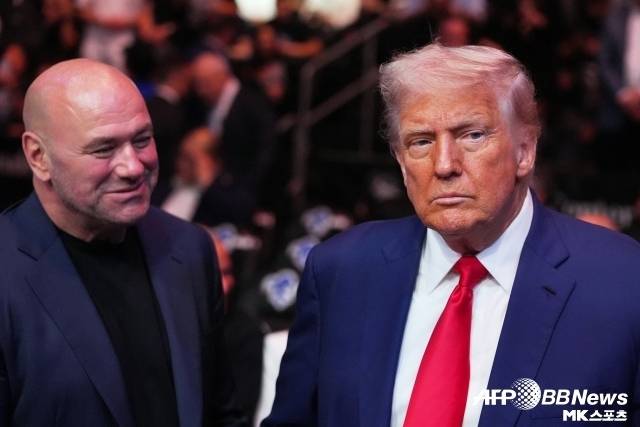 도날드 트럼프 대통령은 최근 2026년, 미국 독립 250주년을 기념한 백악관 UFC 대회를 제안했다. 그리고 UFC와 데이나 화이트 대표 역시 이 부분에 대해 긍정적인 반응을 보였다. 만약 대회가 열린다면 최대 2만 5000명 규모의 대형 이벤트가 될 예정이다. 사진=AFPBBNews=News1