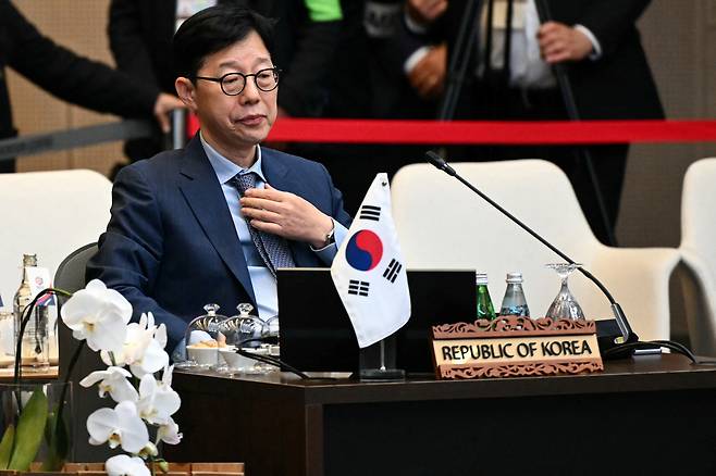 박윤주 외교부 차관이 11일(현지시간) 말레이시아 쿠알라룸푸르에서 열린 ARF 회의에 참석하고 있다. [로이터]