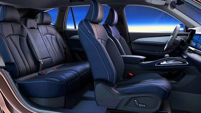 르노 그랑 콜레오스 E tech 실내